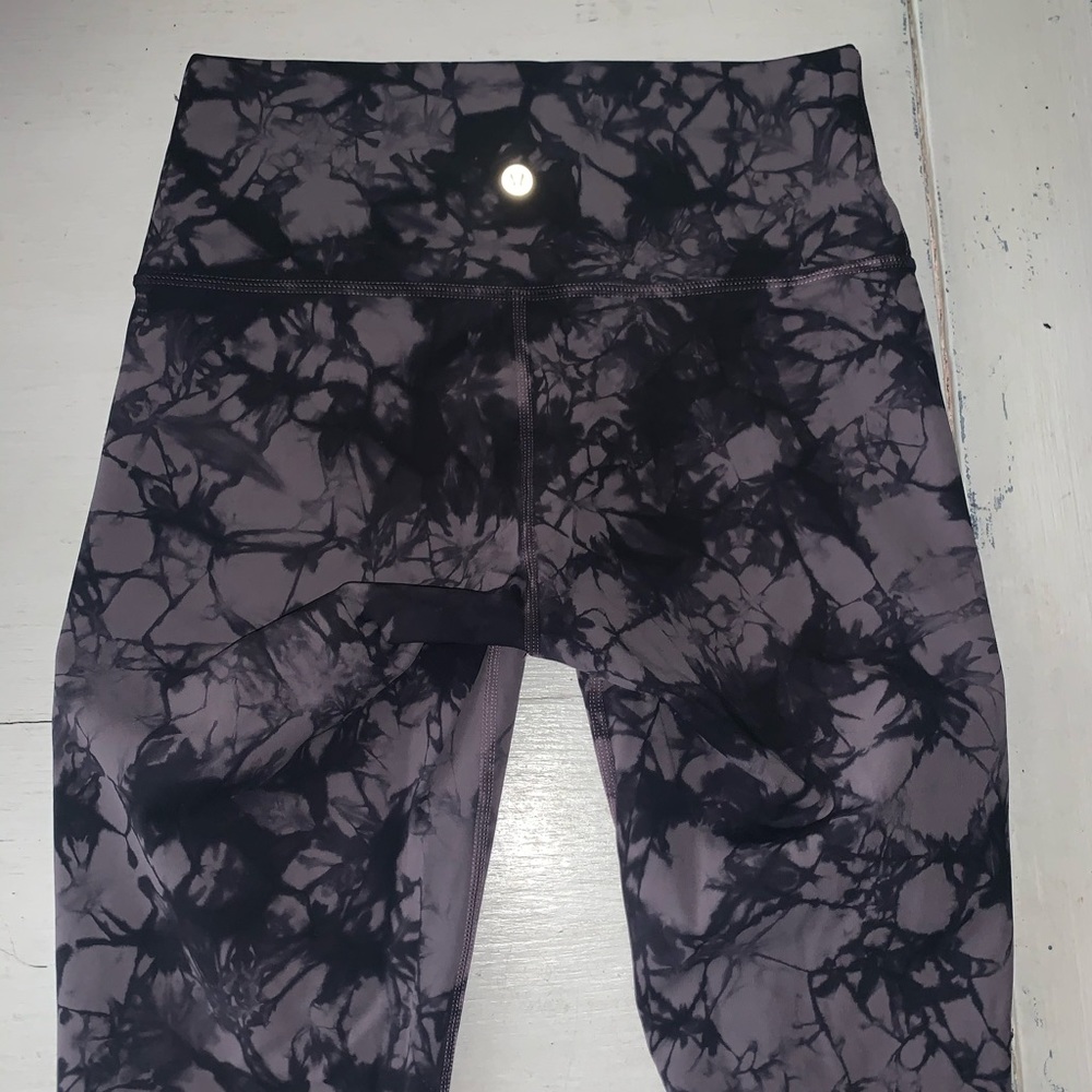 Purple tie dye Lululemon Aligns